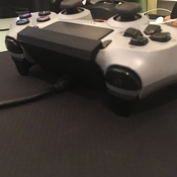 Sony PlayStation 4 PS4 DualShock 4 Controller Light Stop Blocker Attachment - Picture 2 of 3